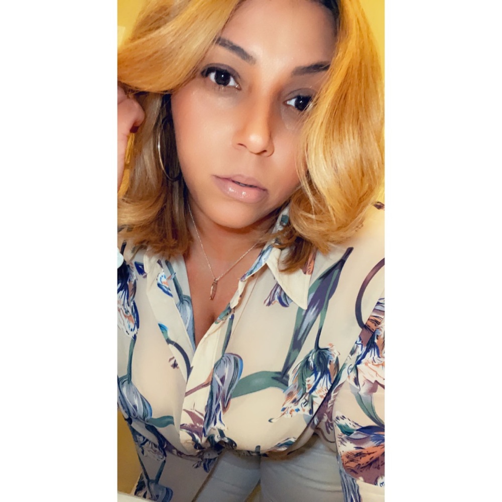 Meet your Posher, Ajada
